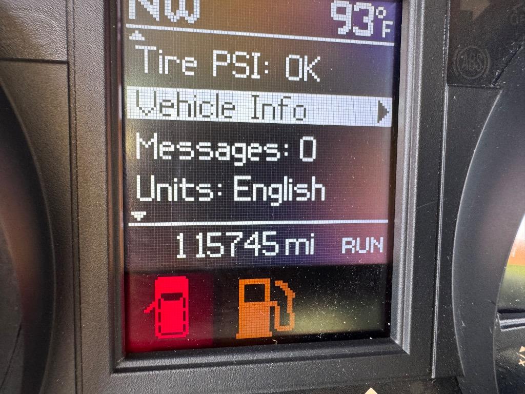 2014 Chrysler Town & Country - $14,995