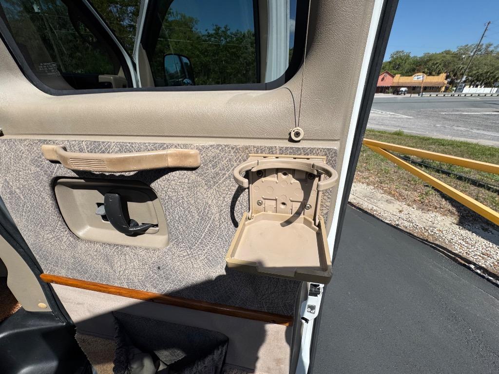 2004 Chevrolet Express - $13,995