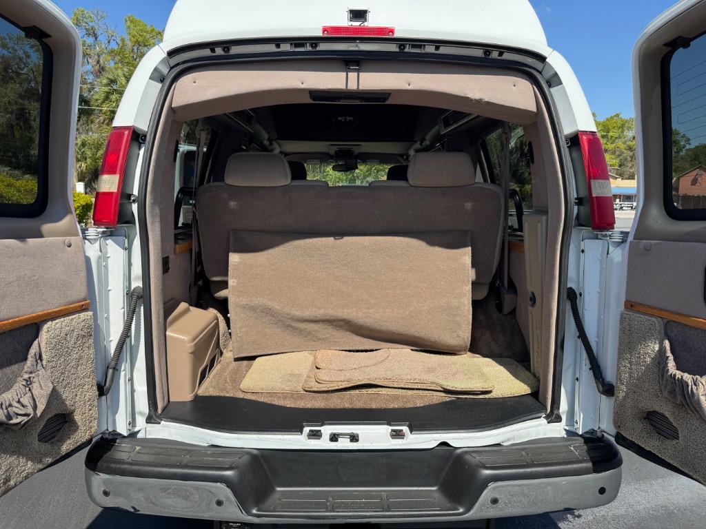 2004 Chevrolet Express - $13,995