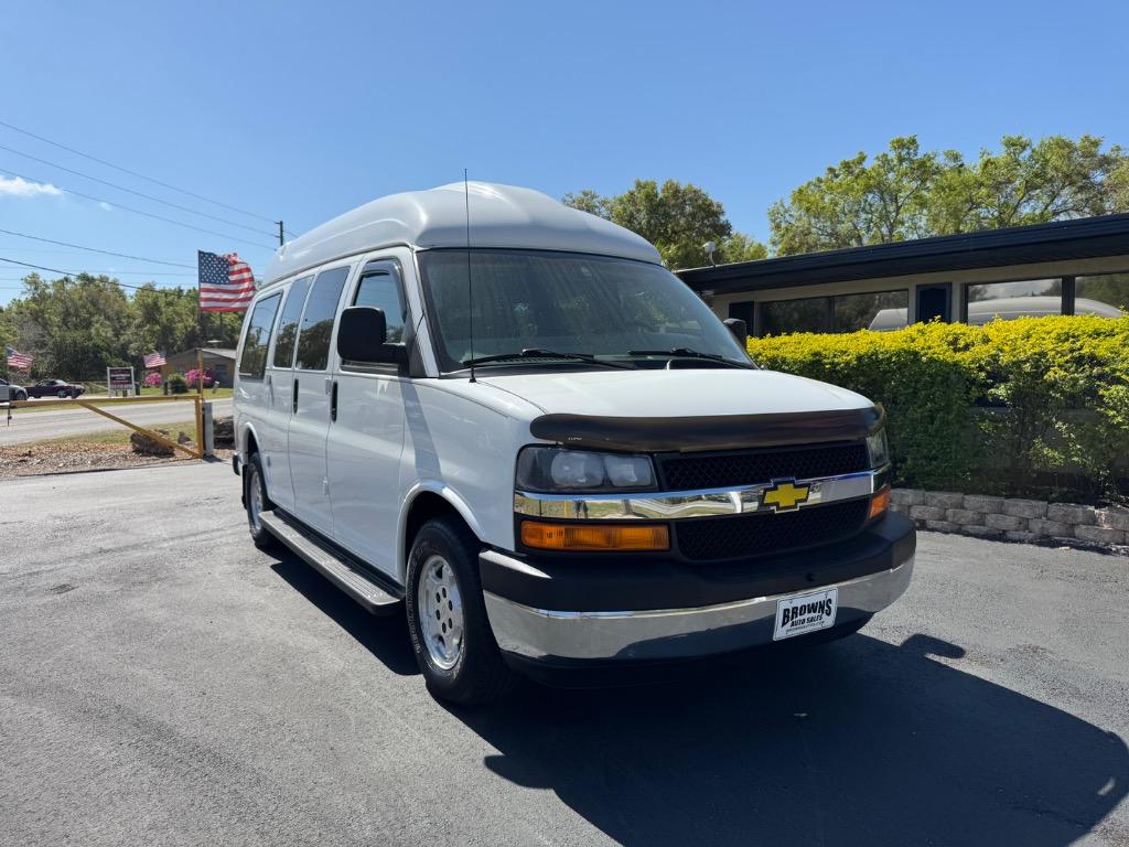 2004 Chevrolet Express - $13,995