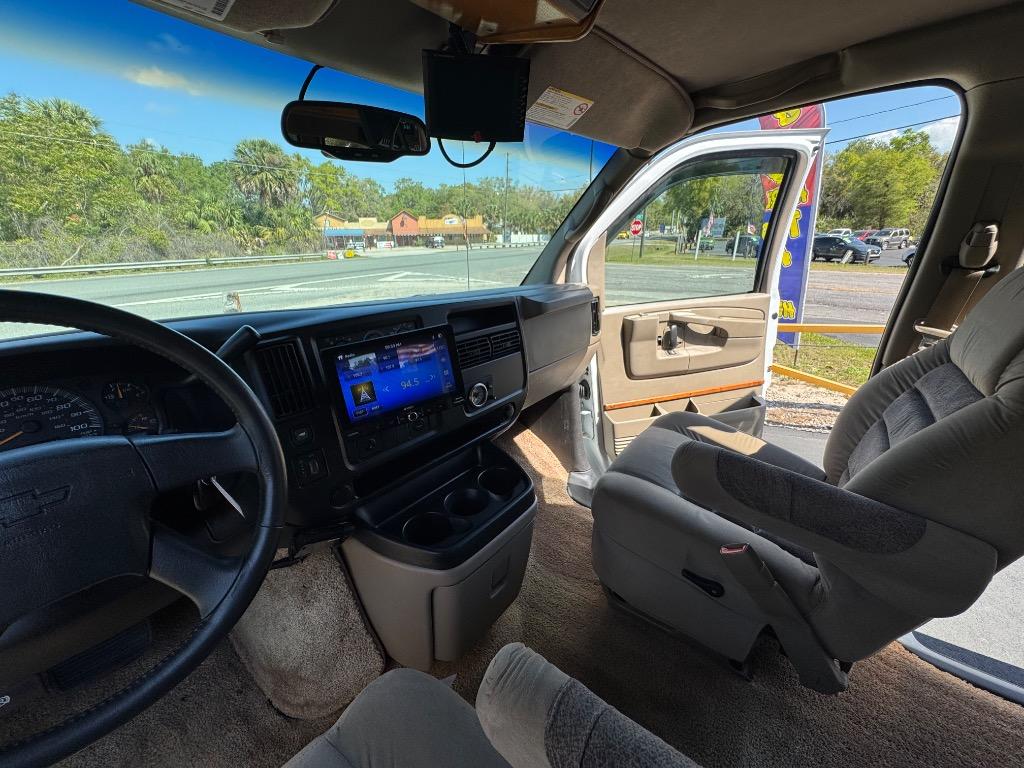 2004 Chevrolet Express - $13,995