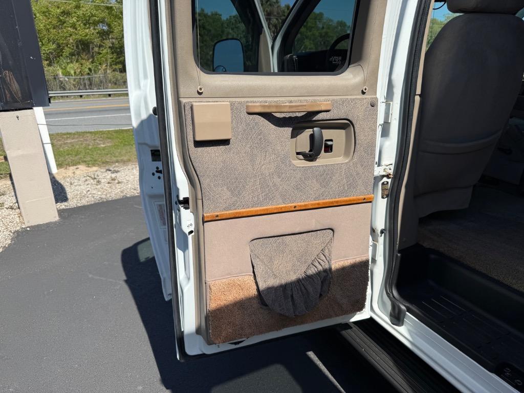 2004 Chevrolet Express - $13,995