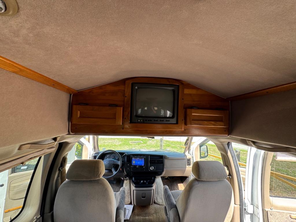 2004 Chevrolet Express - $13,995