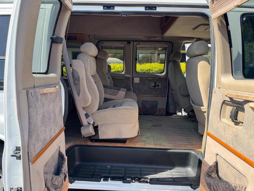 2004 Chevrolet Express - $13,995