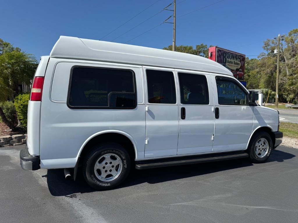 2004 Chevrolet Express - $13,995