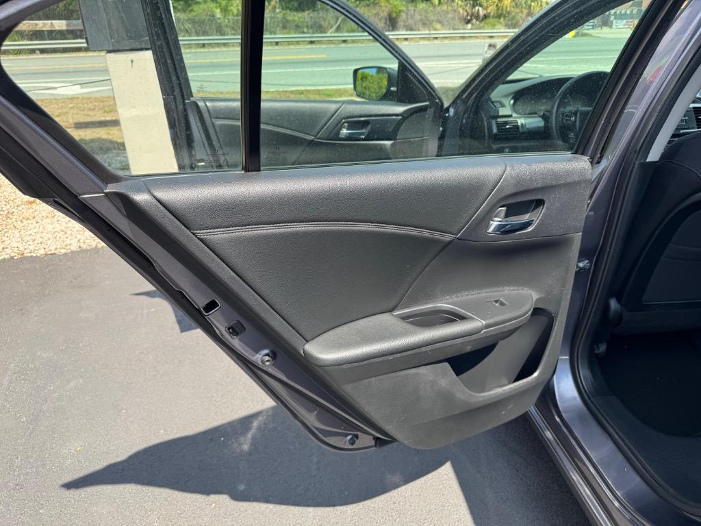 2014 Honda Accord - $11,995