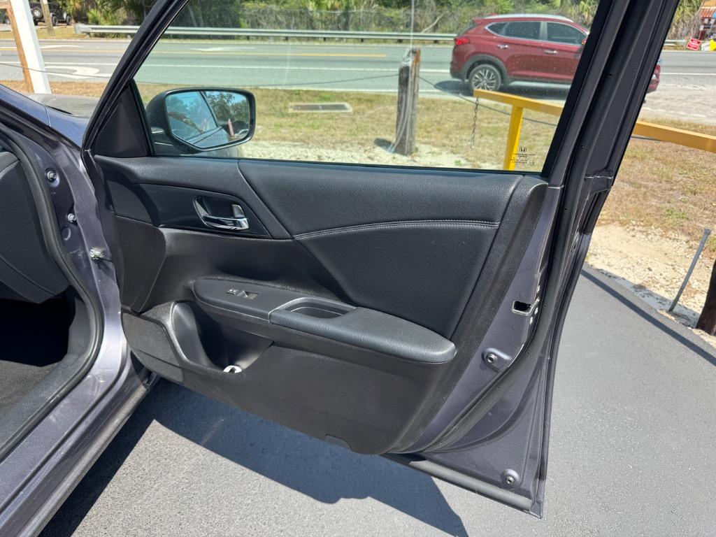 2014 Honda Accord - $11,995