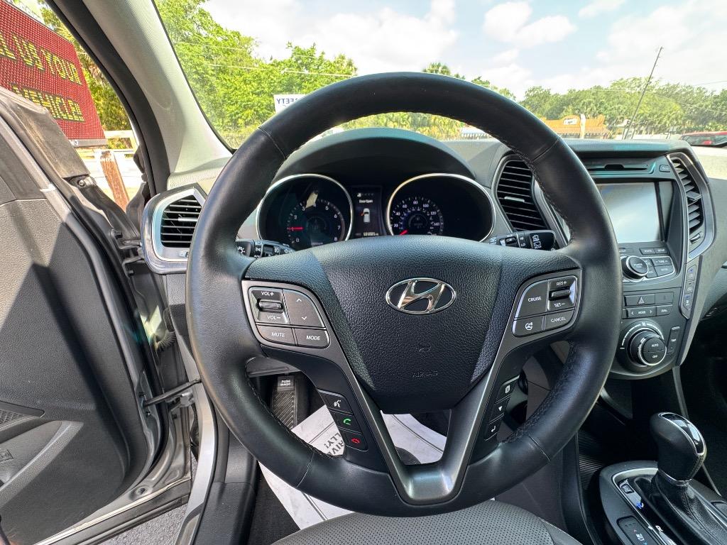 2016 Hyundai Santa Fe Limited photo