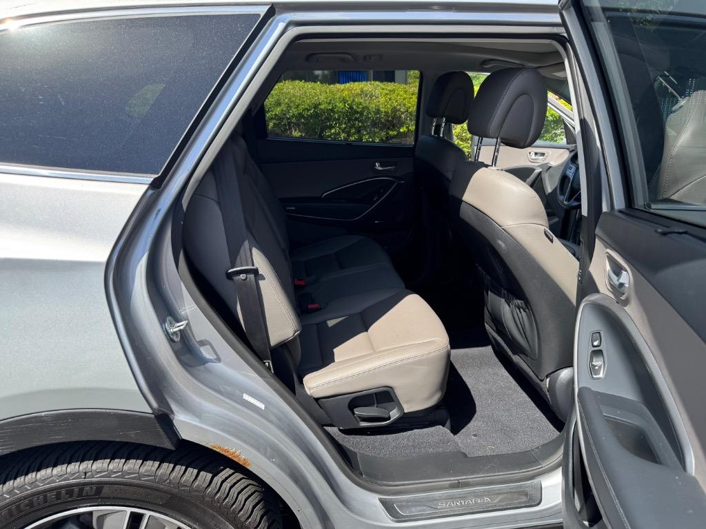 2016 Hyundai Santa Fe Limited photo