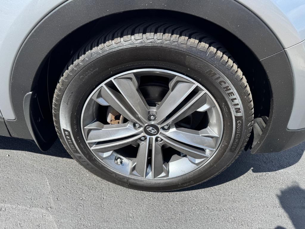 2016 Hyundai Santa Fe Limited photo
