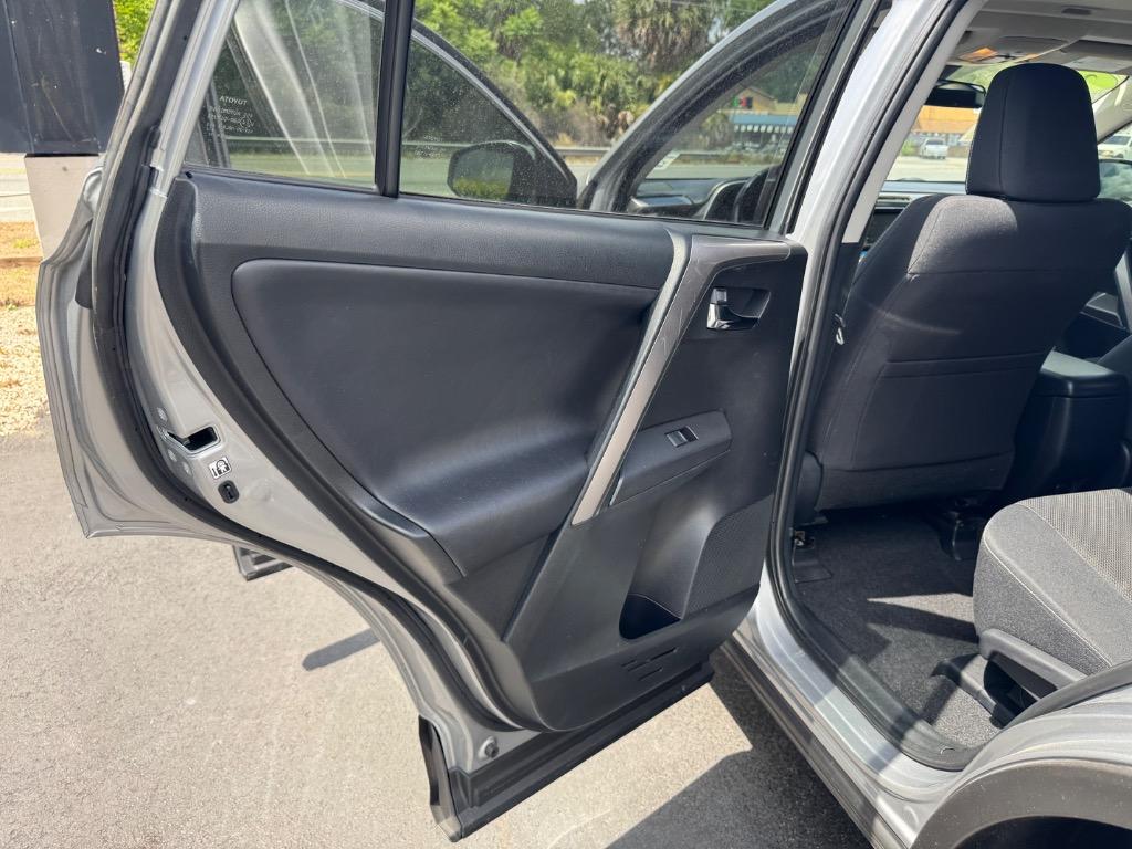 2018 Toyota RAV4 - $16,995