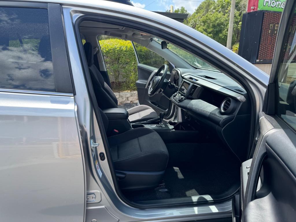 2018 Toyota RAV4 - $16,995