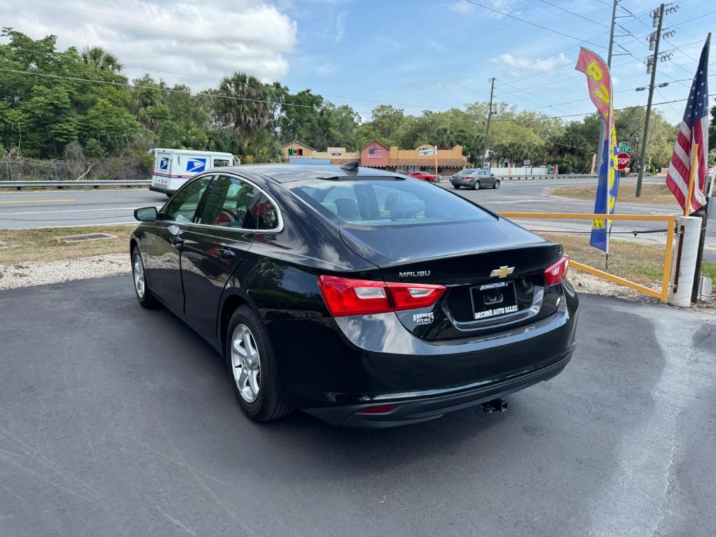 2016 Chevrolet Malibu - $15,995