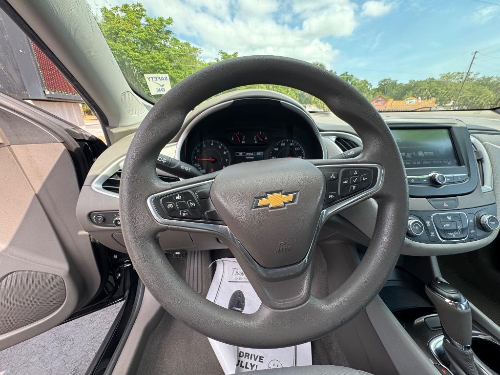 2016 Chevrolet Malibu - $15,995