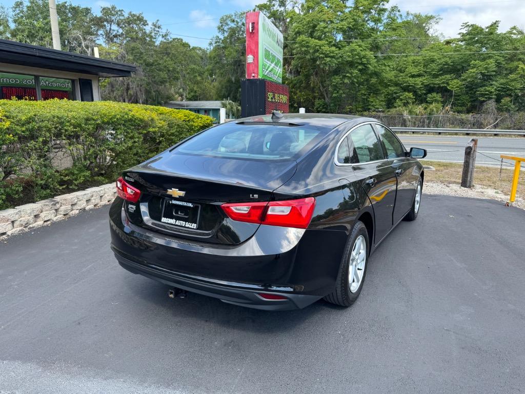2016 Chevrolet Malibu - $15,995