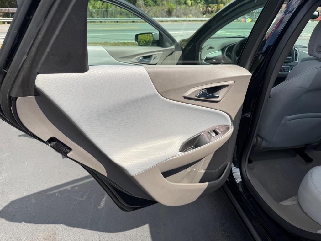 2016 Chevrolet Malibu - $15,995