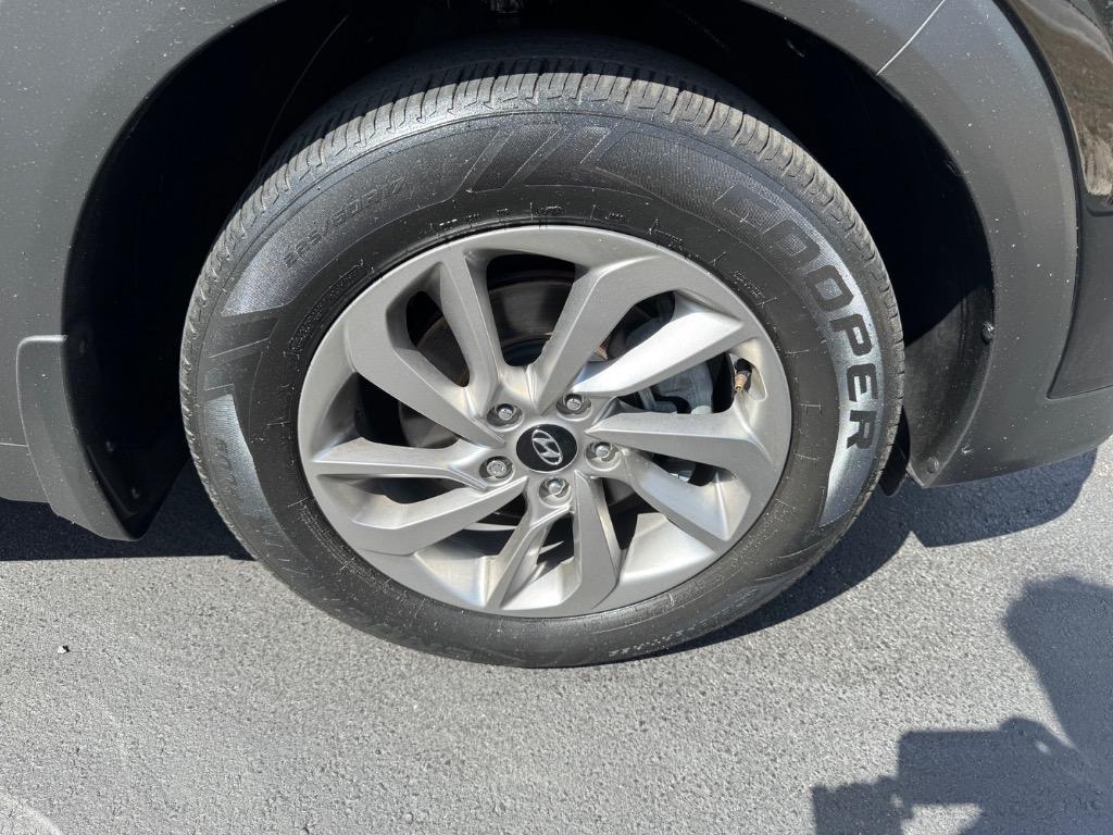 2018 Hyundai Tucson - $15,995