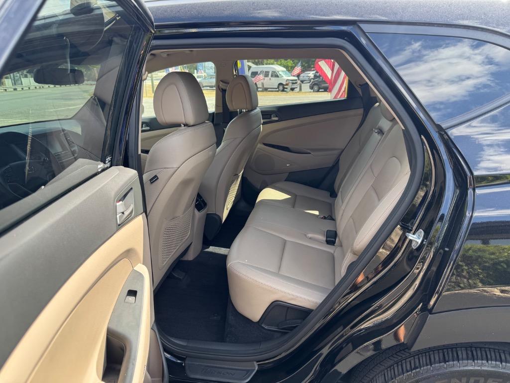 2018 Hyundai Tucson - $15,995