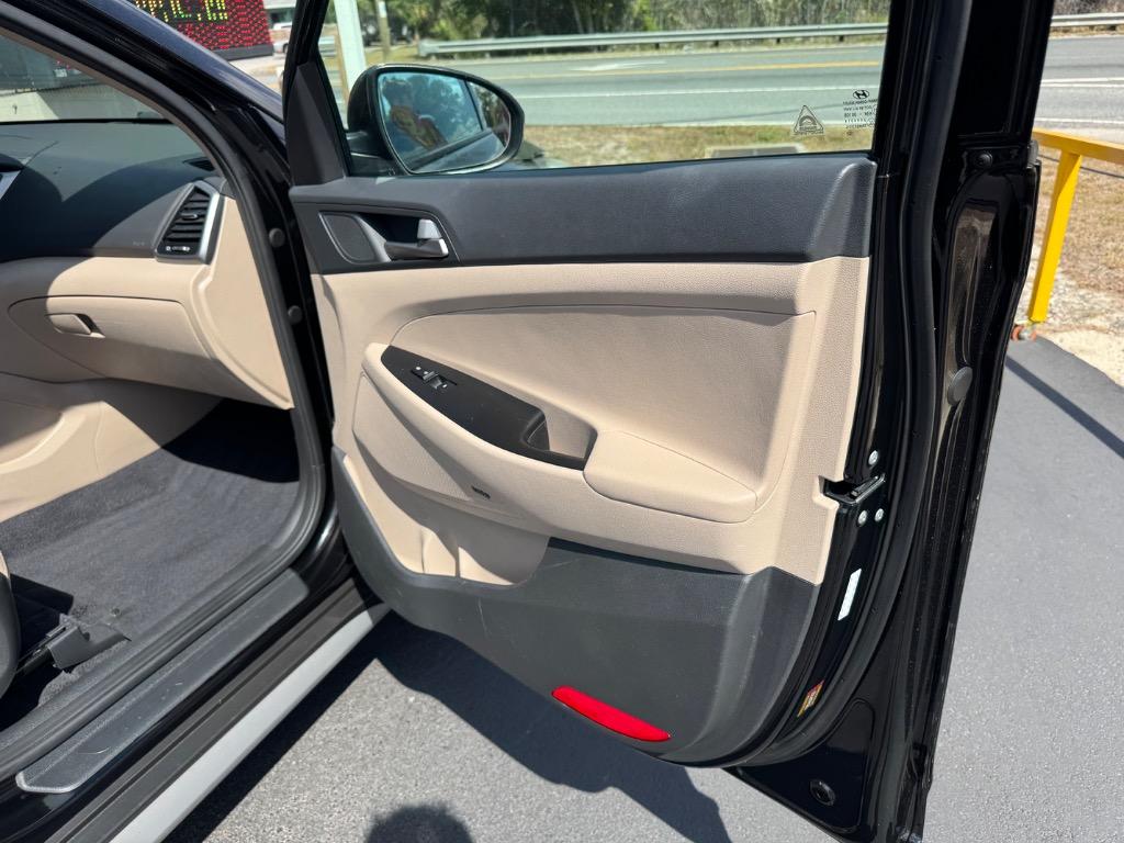 2018 Hyundai Tucson - $15,995