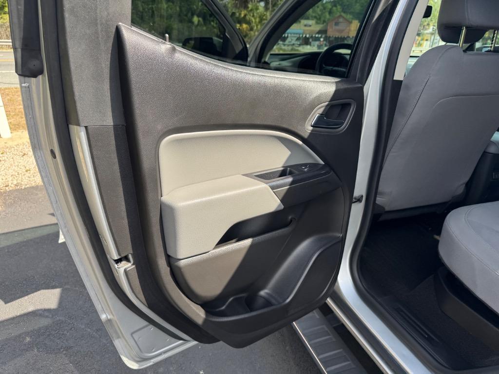 2017 Chevrolet Colorado - $16,995