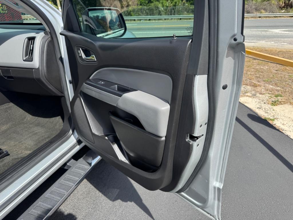 2017 Chevrolet Colorado - $16,995