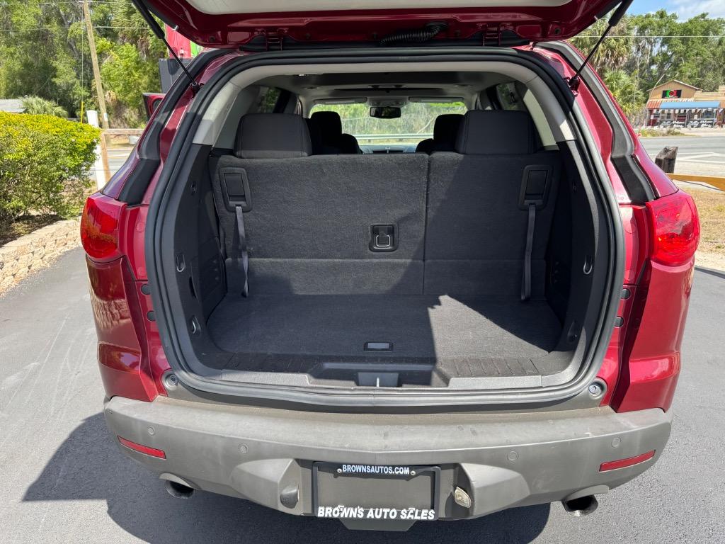 2010 Chevrolet Traverse - $11,995