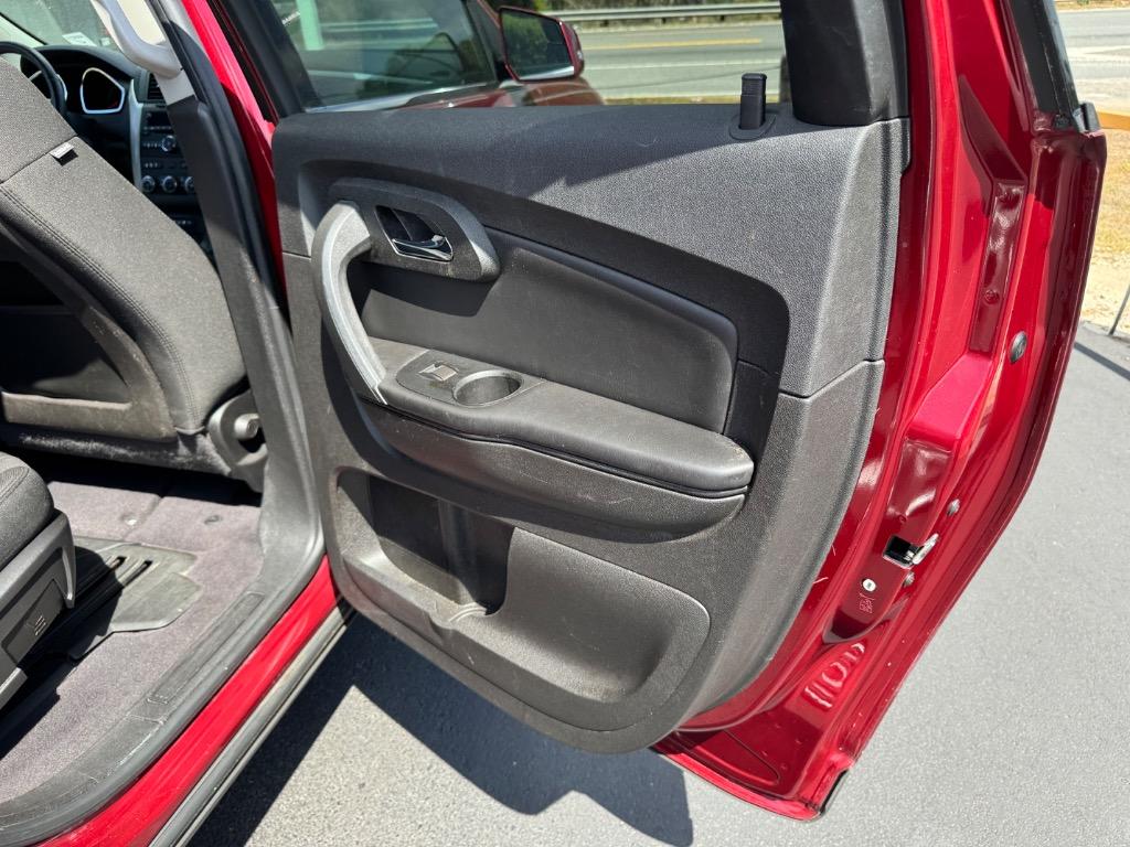 2010 Chevrolet Traverse - $11,995