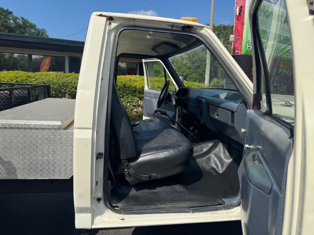 1989 Ford F-super Duty - $10,995