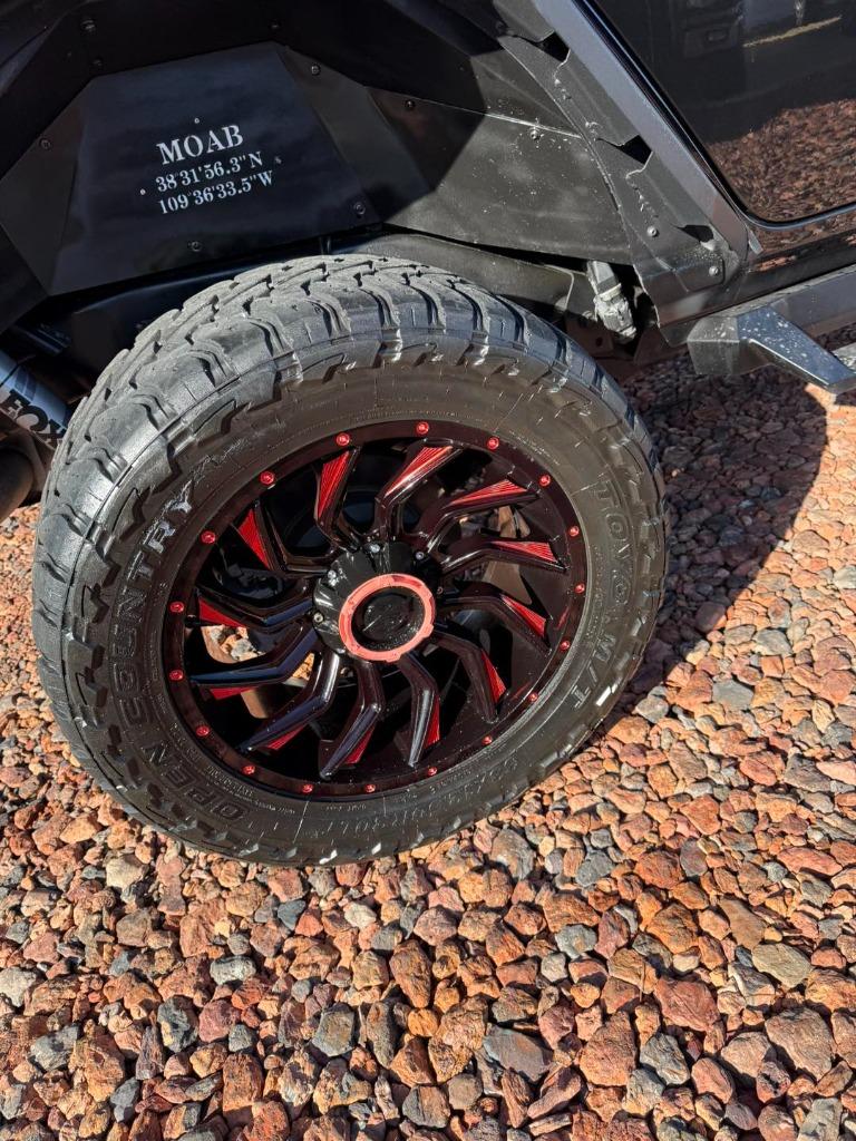 2018 Jeep All-New Wrangler Unlimited Sport photo