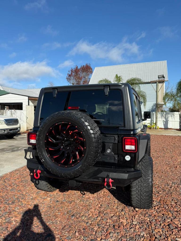 2018 Jeep All-New Wrangler Unlimited Sport photo