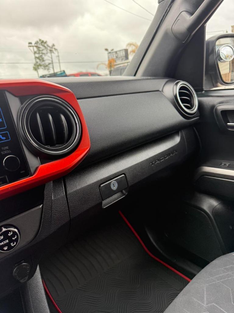 2017 Toyota Tacoma TRD Offroad photo