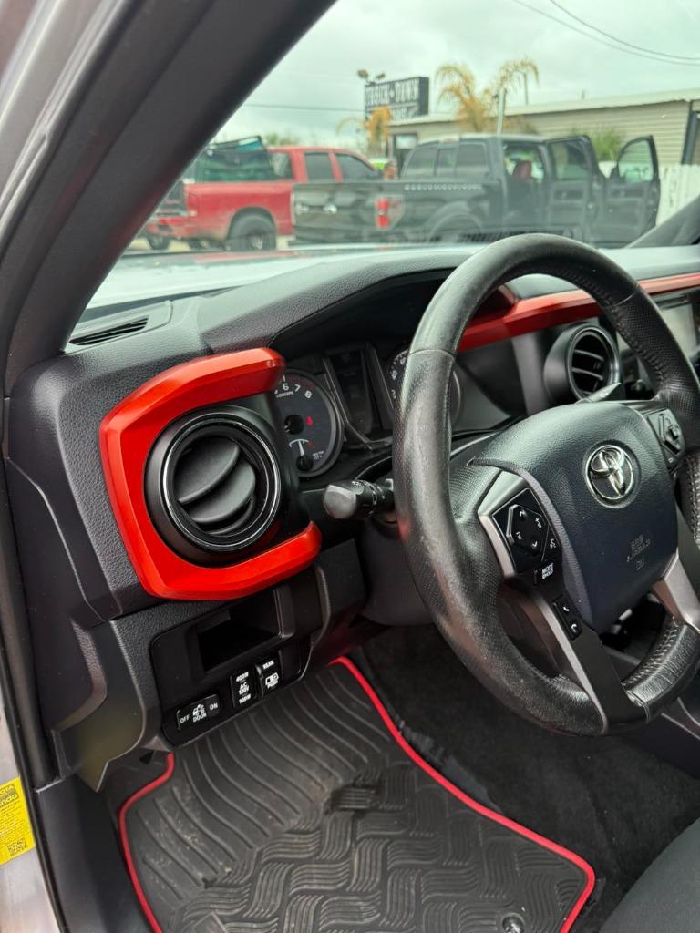 2017 Toyota Tacoma TRD Offroad photo