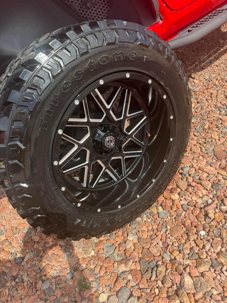 2018 Jeep All-New Wrangler Unlimited Sport photo
