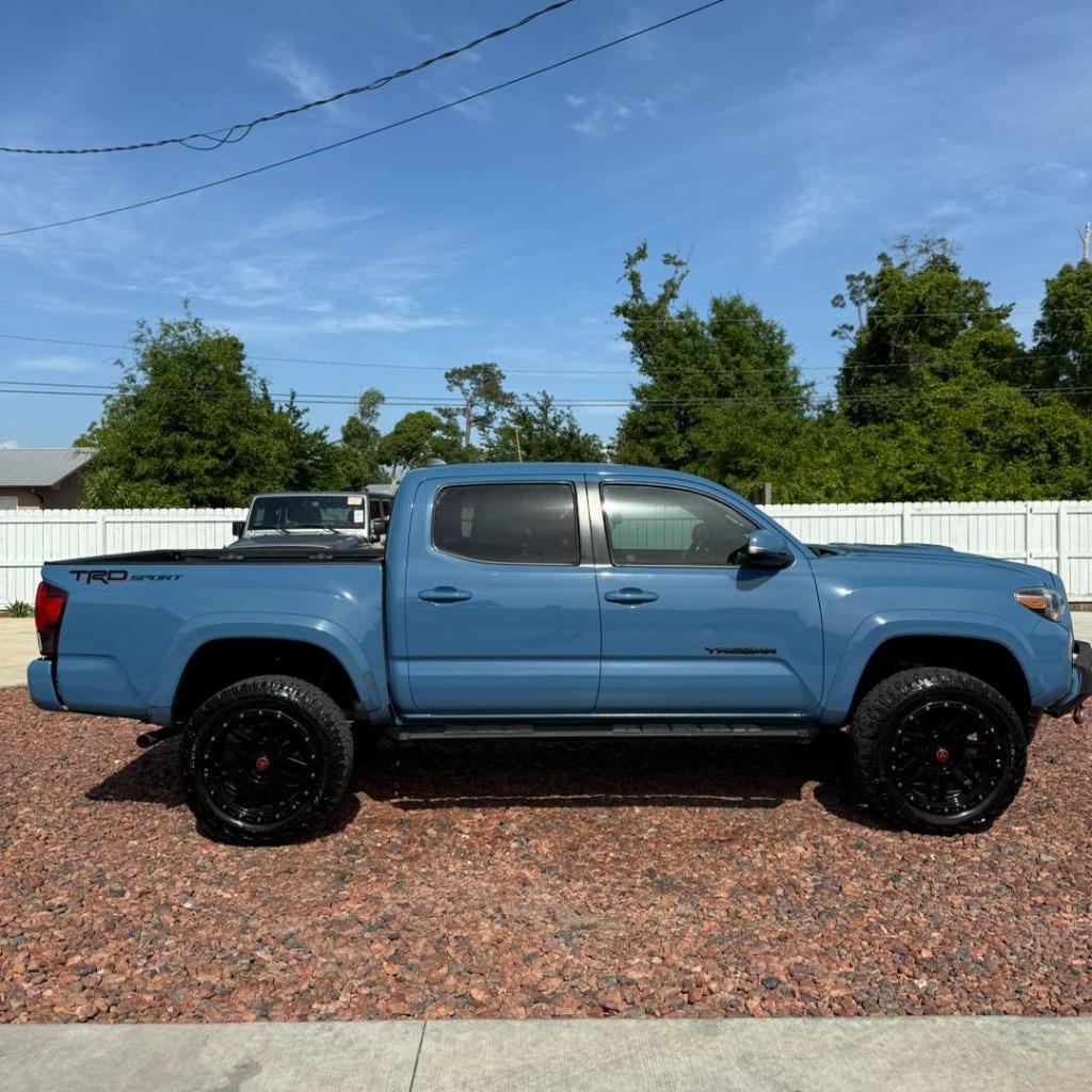 2019 Toyota Tacoma TRD Sport photo