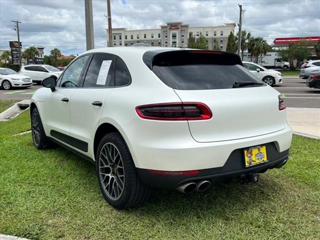 2017 Porsche Macan S photo