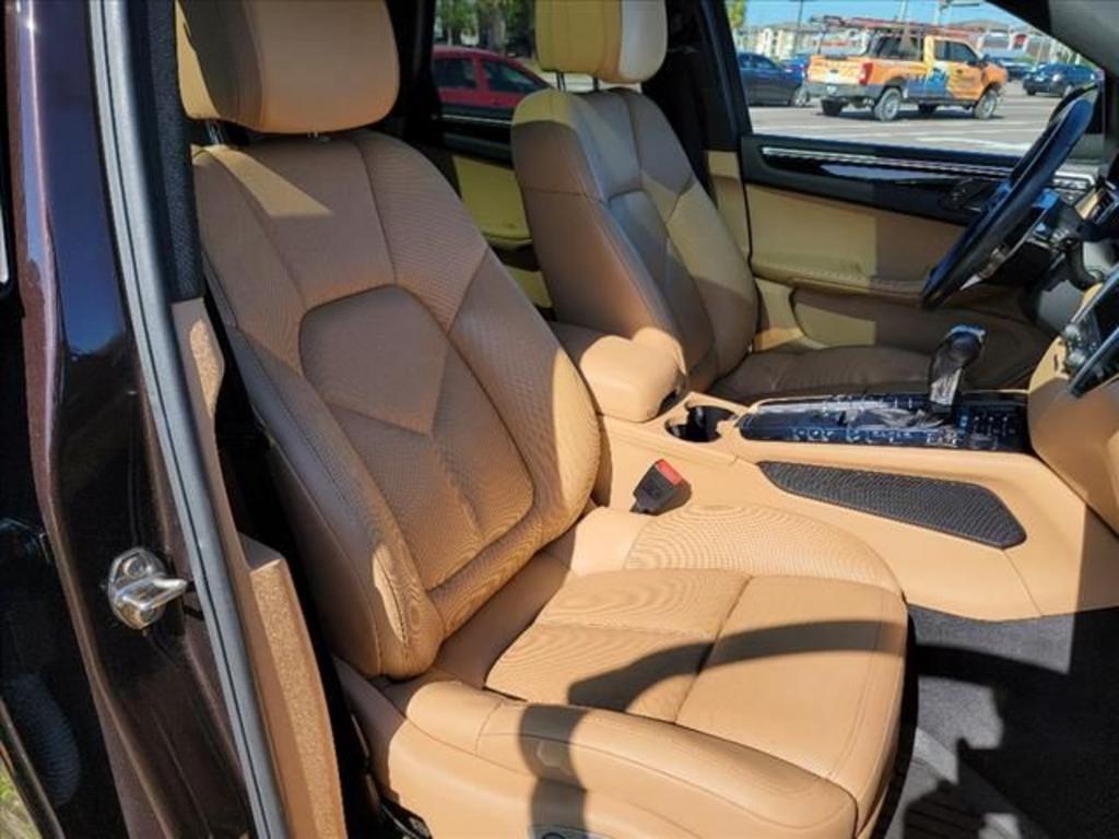 2017 Porsche Macan - $37,898