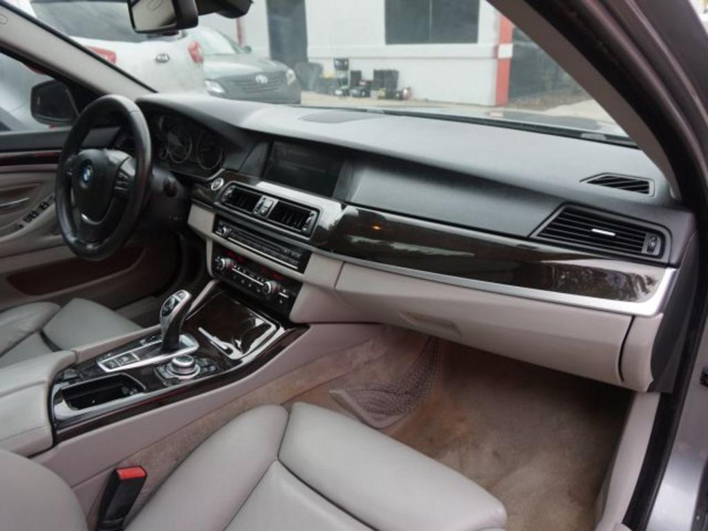 2011 BMW 528i - $12,785