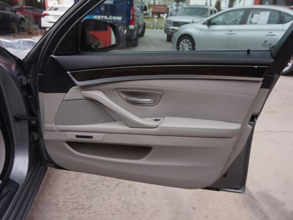 2011 BMW 528i - $12,785