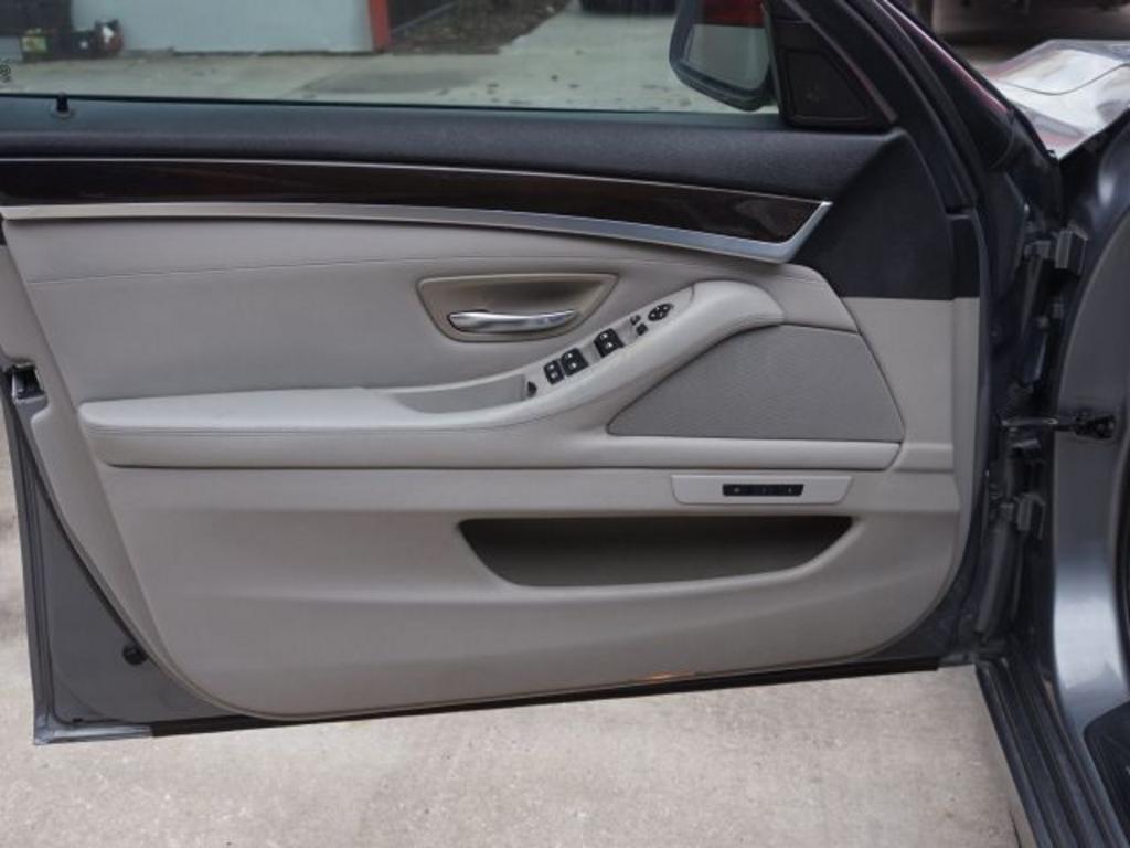 2011 BMW 528i - $12,785