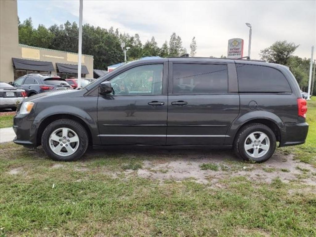 2012 Dodge Grand Caravan - $5,999