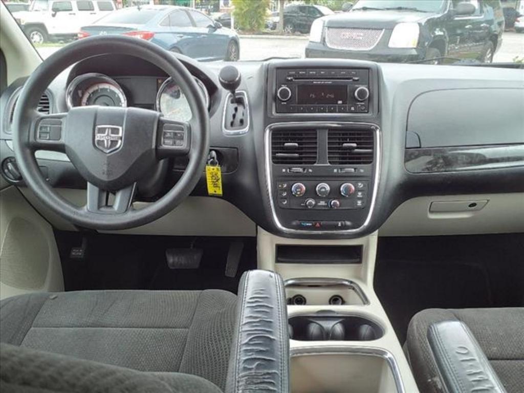 2012 Dodge Grand Caravan - $5,999