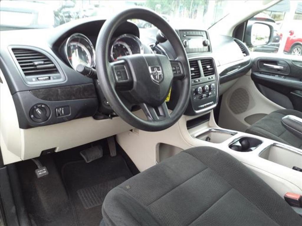 2012 Dodge Grand Caravan - $5,999