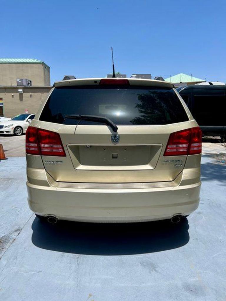 2010 Dodge Journey - $3,500