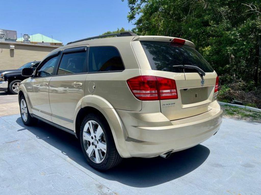 2010 Dodge Journey - $3,500
