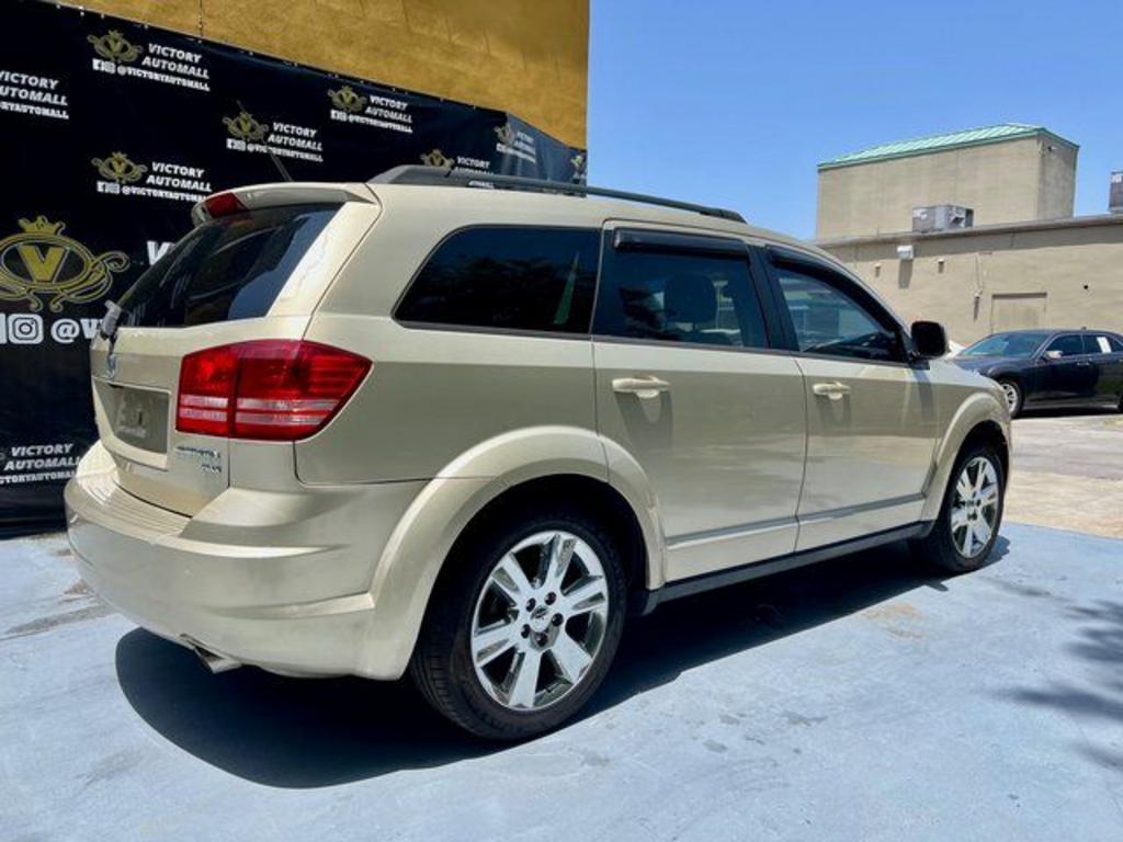 2010 Dodge Journey - $3,500