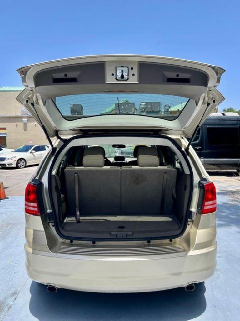 2010 Dodge Journey - $3,500