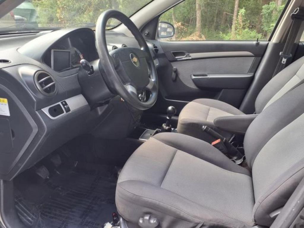 2009 Chevrolet Aveo - $1,999