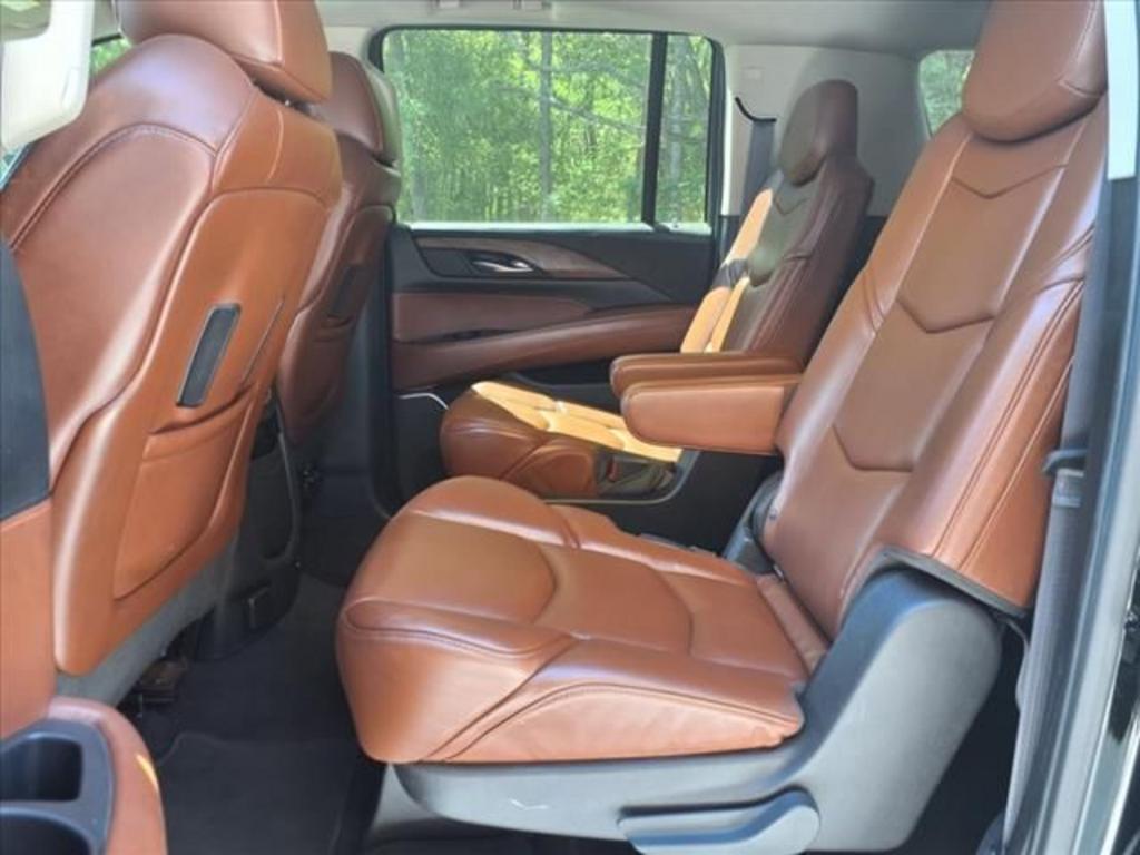 2015 Cadillac Escalade - $13,899
