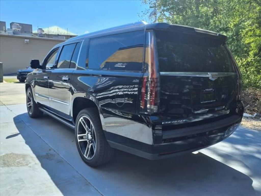 2015 Cadillac Escalade - $13,899