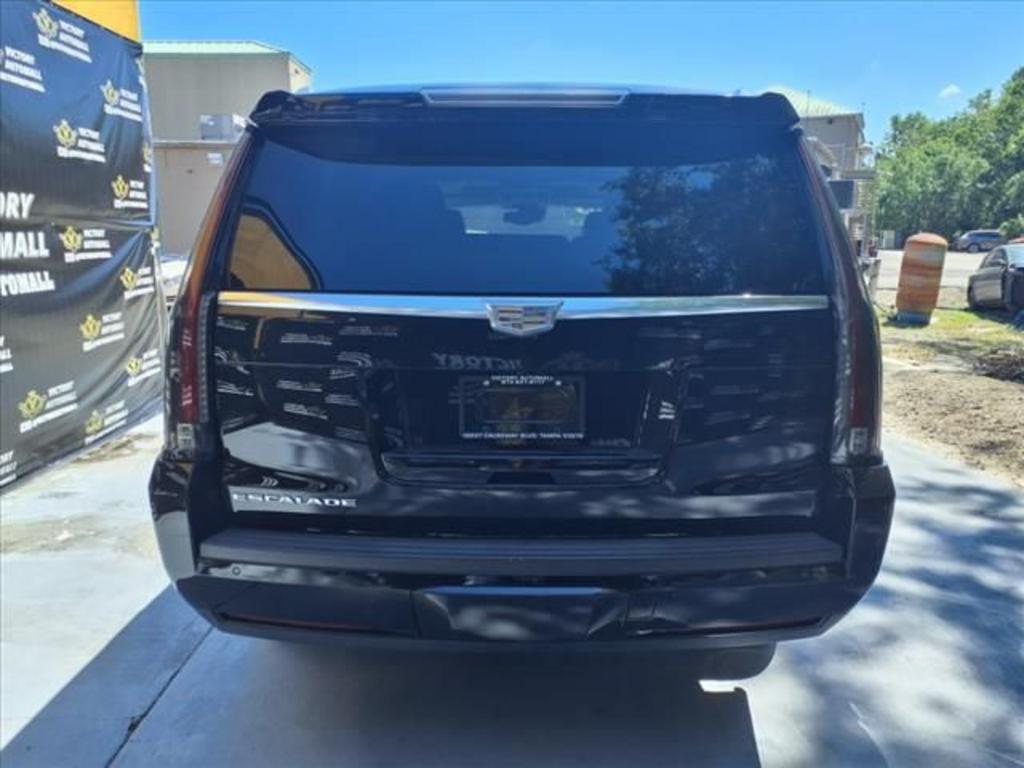 2015 Cadillac Escalade - $13,899